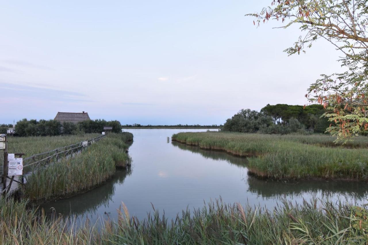 Hotel Atenea Golden Star Caorle Bagian luar foto