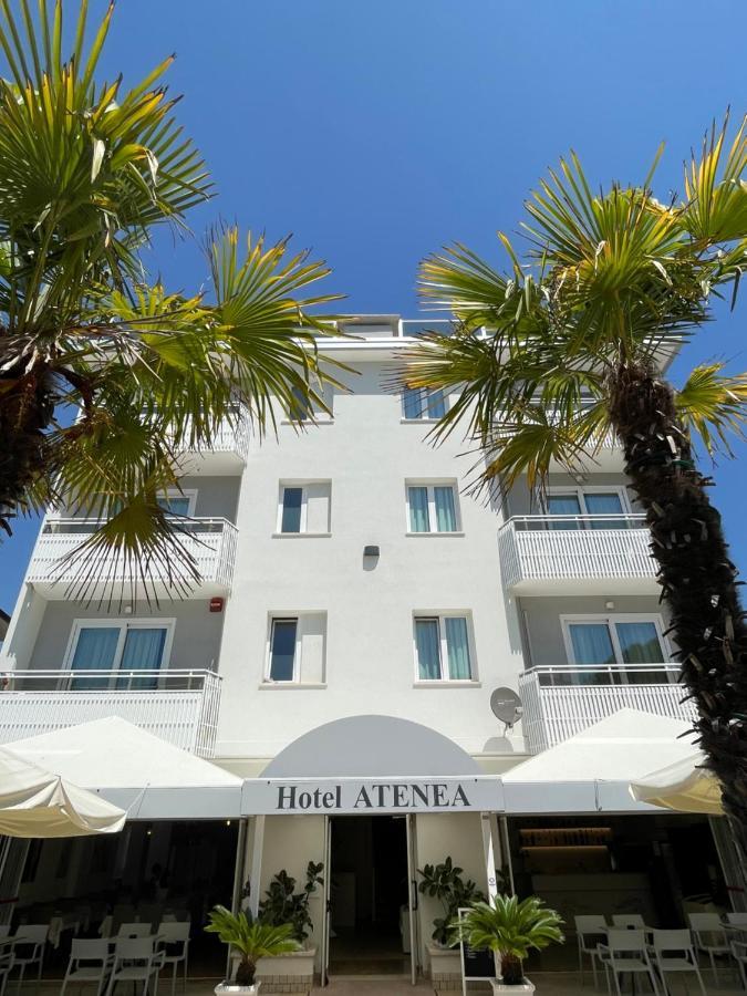 Hotel Atenea Golden Star Caorle Bagian luar foto