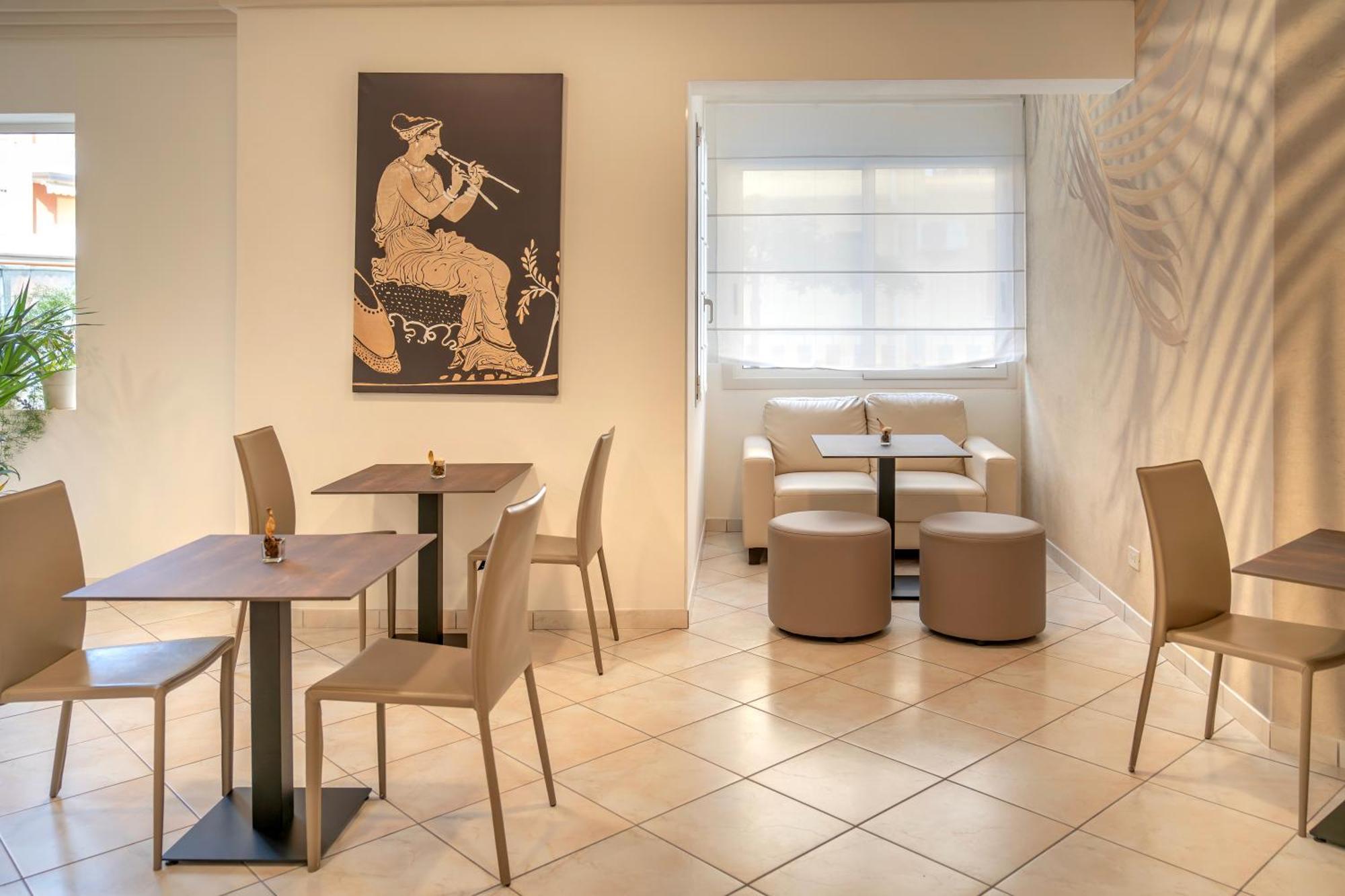 Hotel Atenea Golden Star Caorle Bagian luar foto