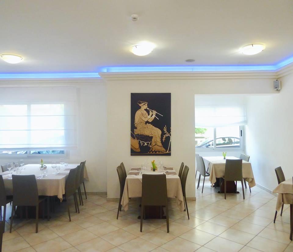 Hotel Atenea Golden Star Caorle Bagian luar foto